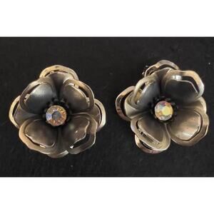 Vintage Silver Tone Floral Clip On Earrings Womens Layered Rose Rhinestone Retro